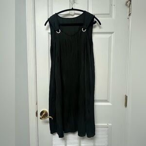Chic Black Sleeveless Midi Dress